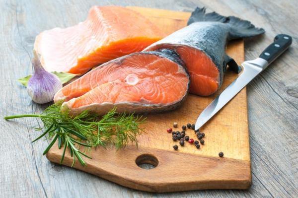 ¿Qué alimentos humanos pueden comer los gatos?  - ¿Pueden los gatos comer pescado?