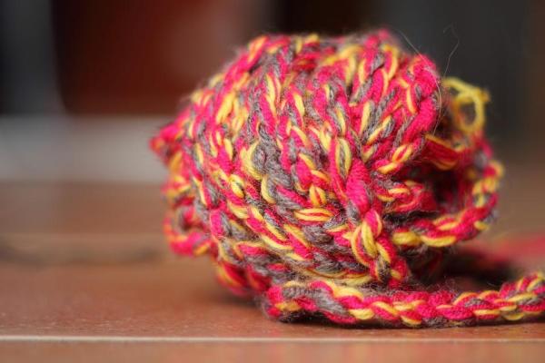 Juguetes para gatos: Ideas y consejos para jugar con tu gato - Ovillos de lana