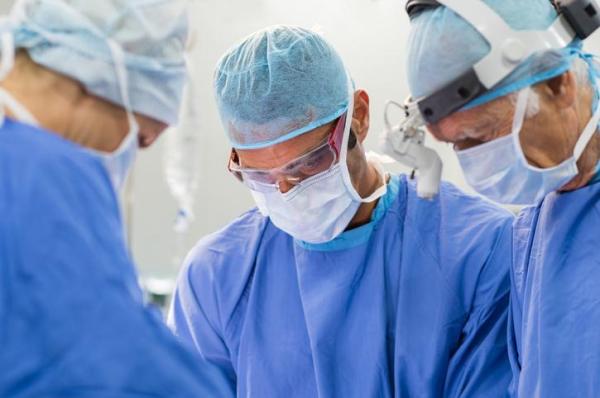 Hernia umbilical en perros - Bulto en el ombligo del perro - Tratamiento para una hernia umbilical en perros